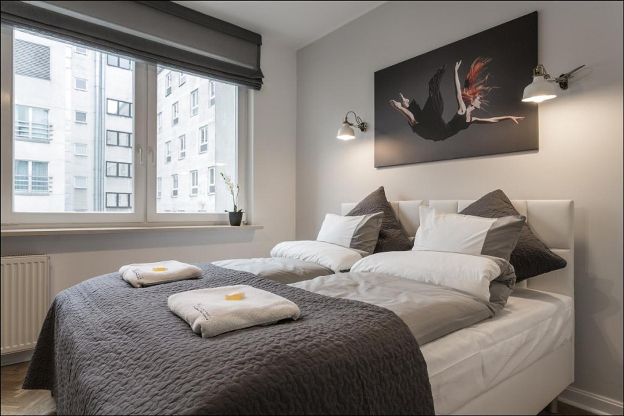 P&O City Center Apartments Warschau Buitenkant foto